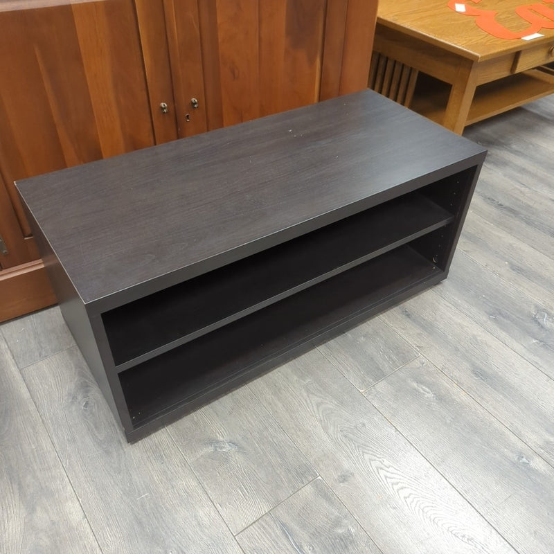 LOW BLACK LAMINATE SHELF