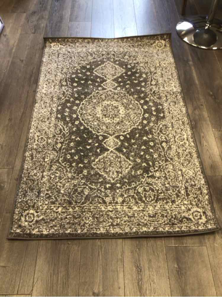 GRAY UNIQUE LOOM RUNNER