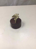 LEATHER WRAP BASE W/GOLD EAGLE