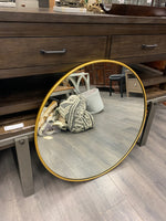 ROUND GOLD FRAME MIRROR