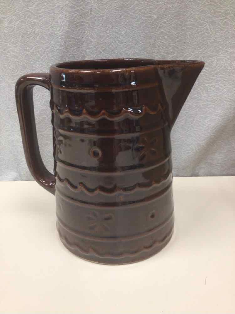 BROWN CERAMIC RIDGED DESIGN PITCHER