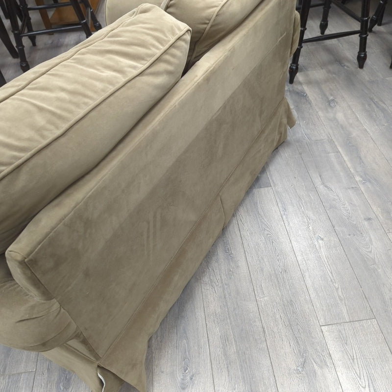 BROWN BROYHILL LOVESEAT