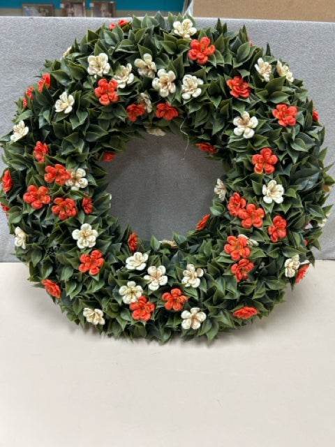 RED/WHITE FLOWER WREATH