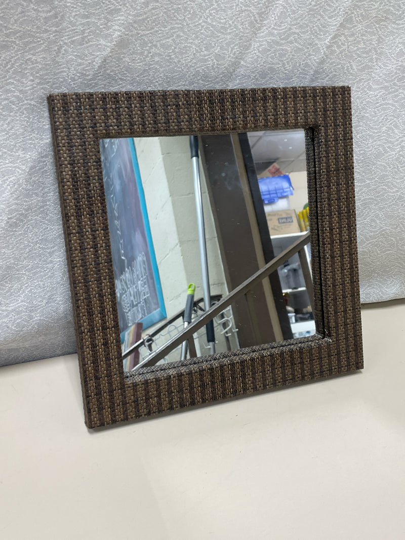 BROWN WEAVE MIRROR HANGING