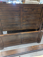 BROWN WOOD QUEEN COMPLETE BED FRAME