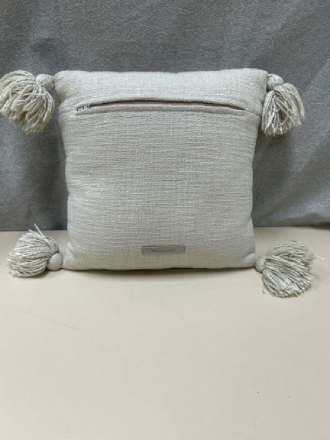 BEIGE SQUARE PILLOW W/TASSLES