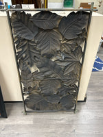 GREEN METAL LEAF HANGING