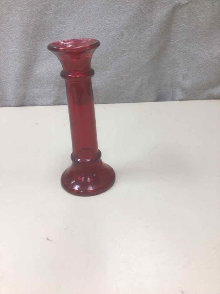 RED GLASS CANDLE STAND