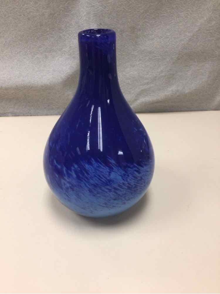 BLUE/LIGHT BLUE VASE
