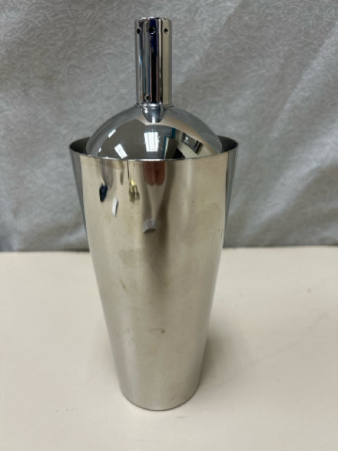 COCKTAIL SHAKER W/LID