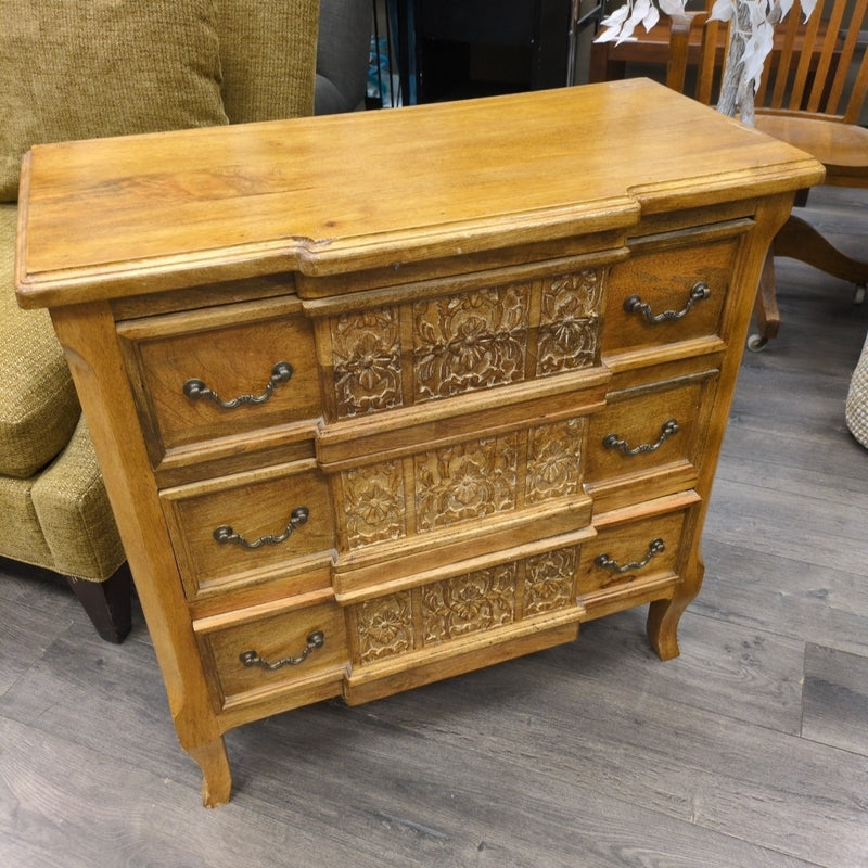 ORNATE TAN 3-DRAWER DRESSER