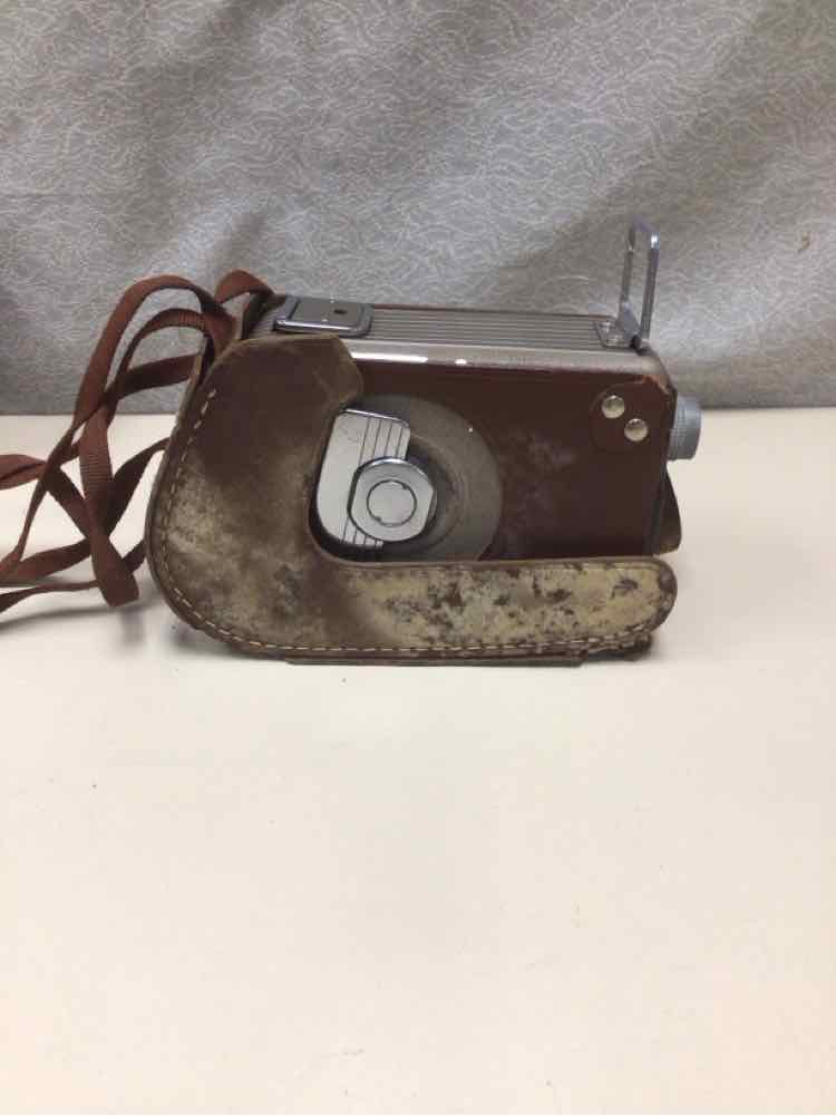 ANTIQUE KODAK CAMERA W/CASE