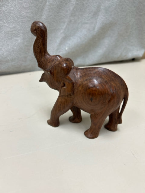 BROWN WOOD ELEPHANT STATUE