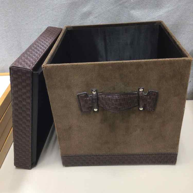LARGE CORDUROY/LEATHER BOX