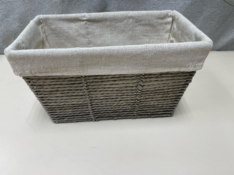 GREY WEAVE BASKET W/LINER