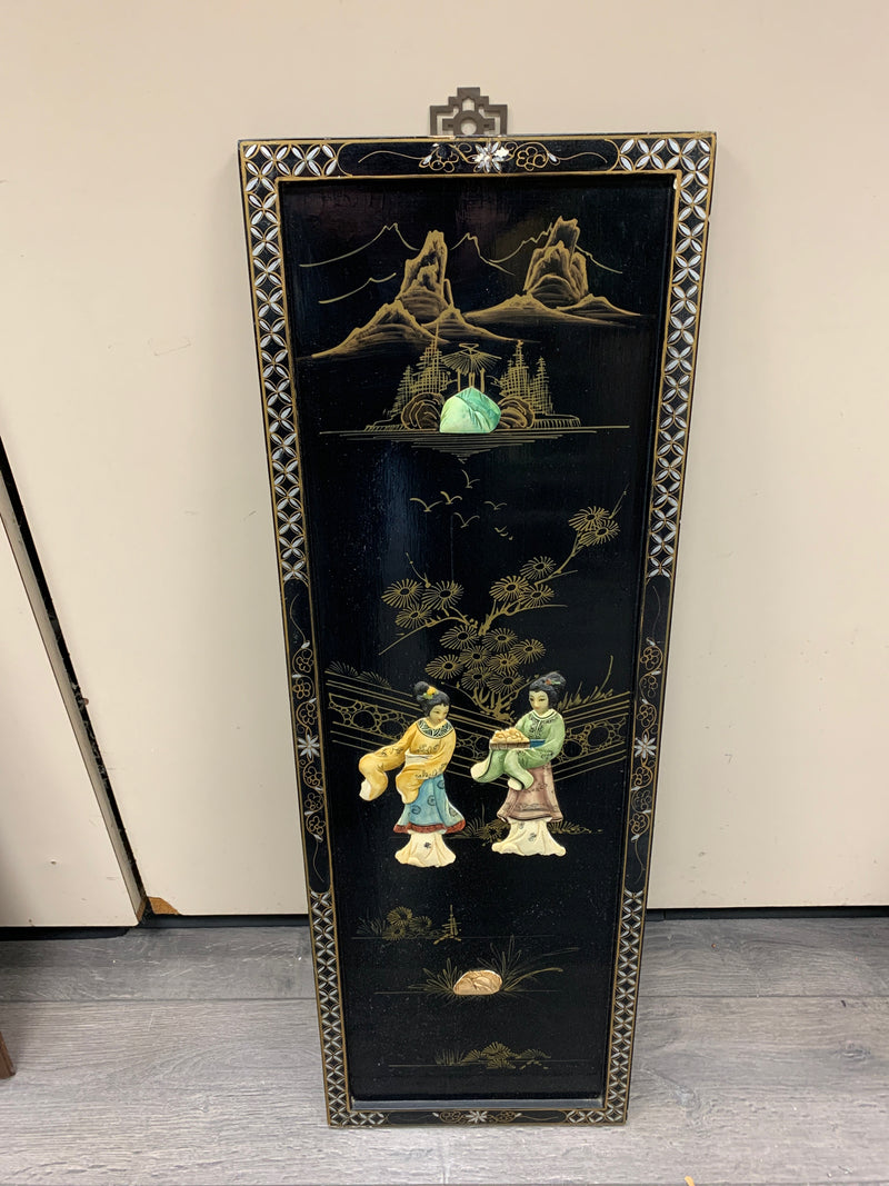 VINTAGE LACQUER ASIAN SCENE HANGING