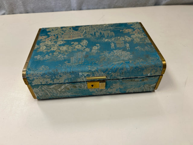 ANTIQUE GREEN ASIAN BOX