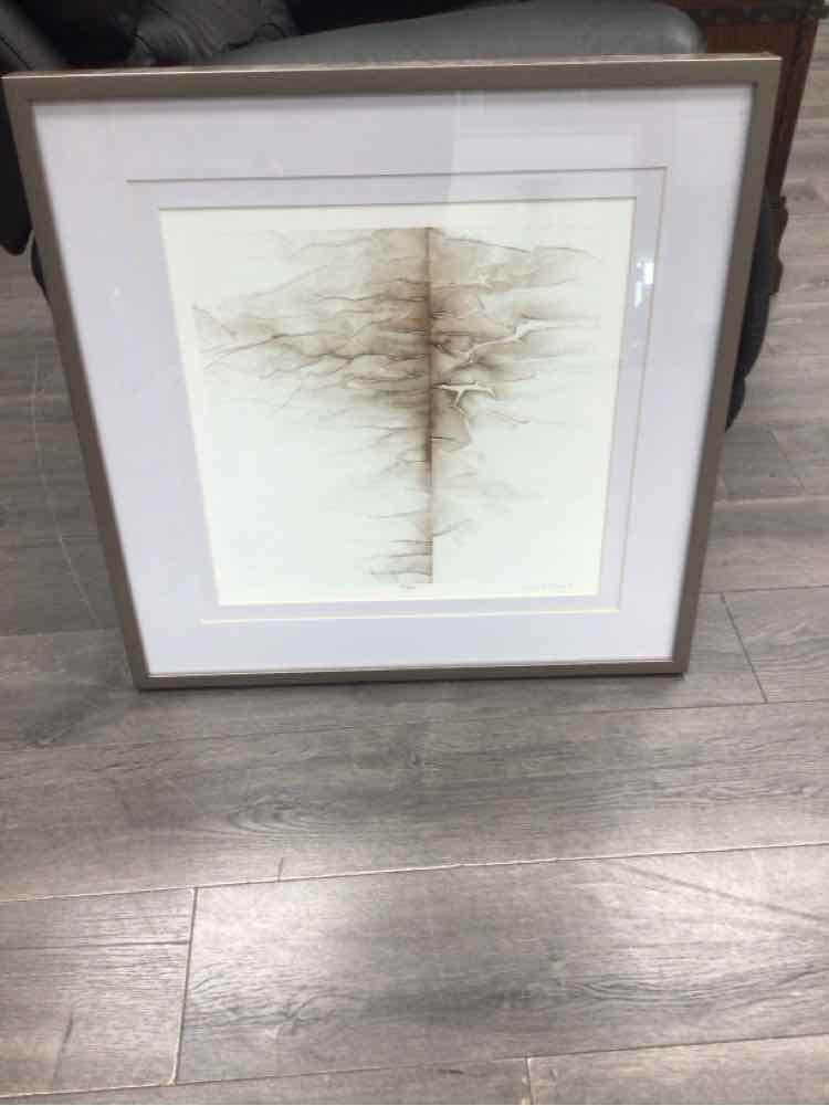BROWN WHITE ABSTRACT PIC