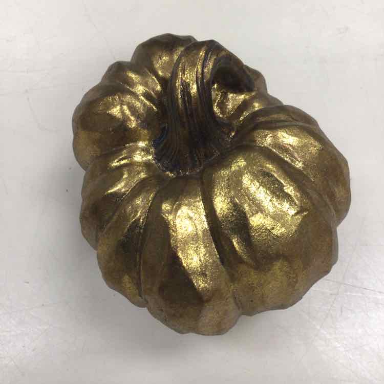 GOLD RESIN PUMPKIN
