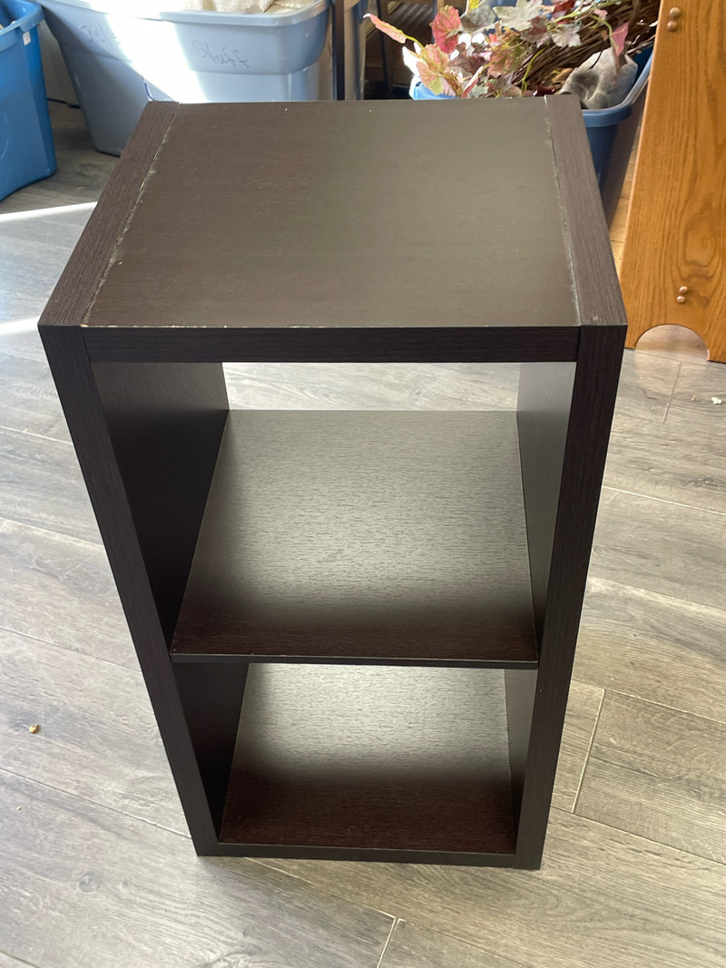 BLACK WOOD 2 TIER STAND