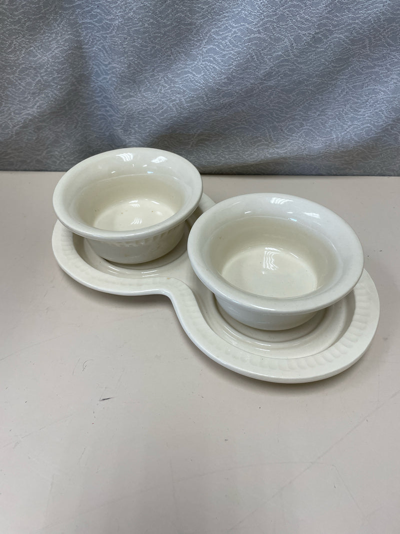 CREAM 2 BOWLS W/PLATE
