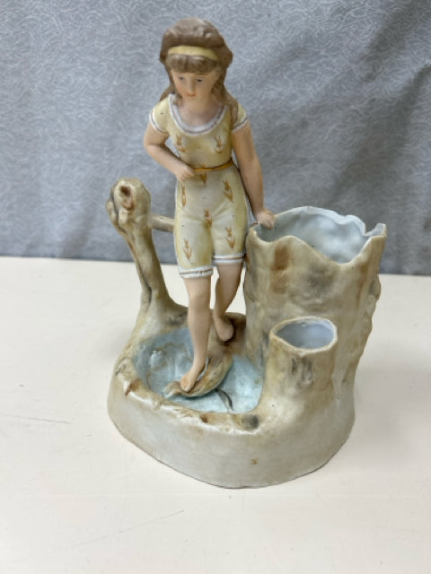 WOMAN WADING CANDLE HOLDER