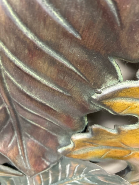 GREEN METAL LEAF HANGING