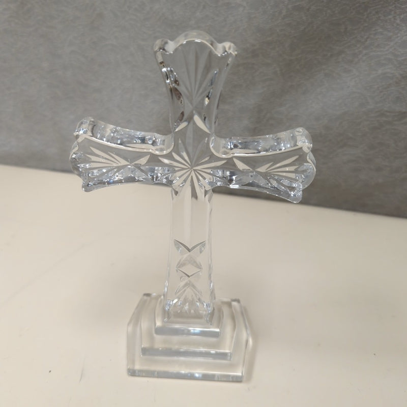 CRYSTAL CLEAR CRUCIFIX