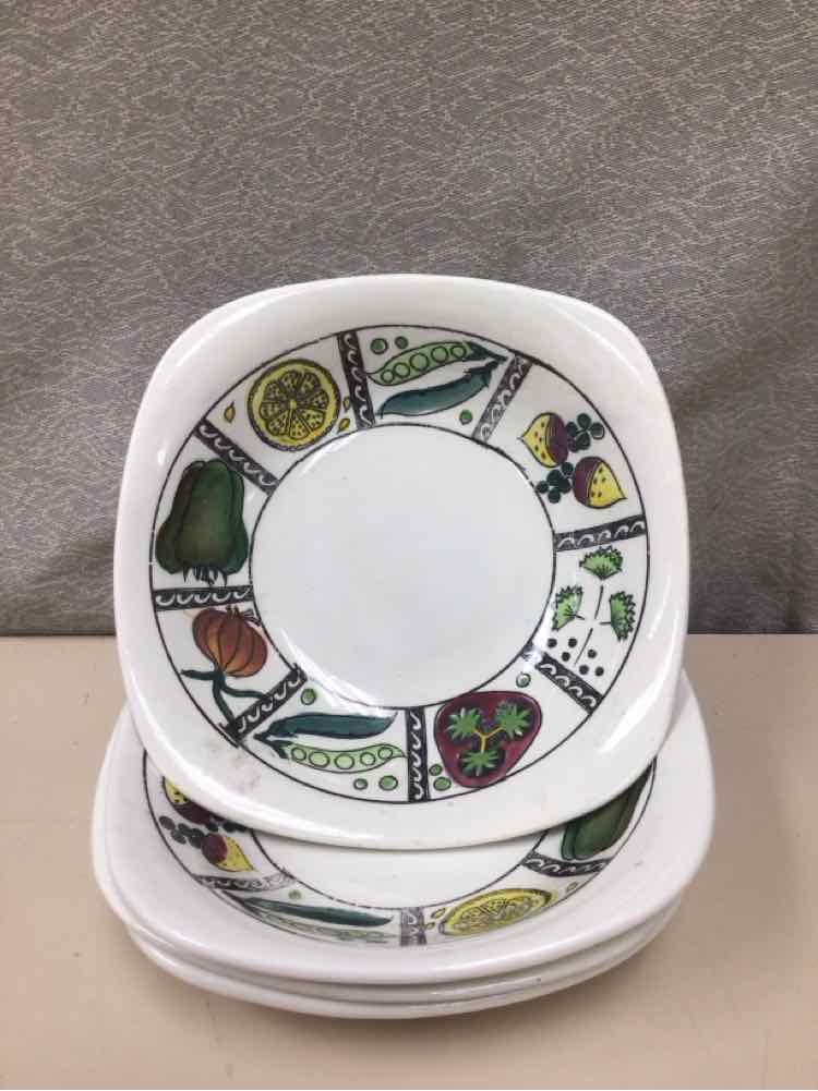 4 VEGGIE THEME BOWLS