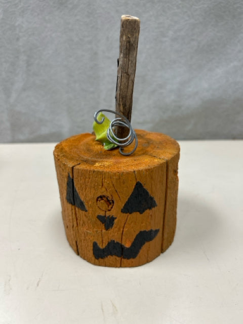 ASSOR JACK O LANTERN WOOD STUMP