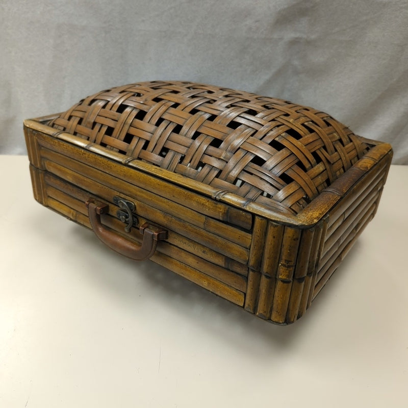 BROWN WOVEN TRUNK