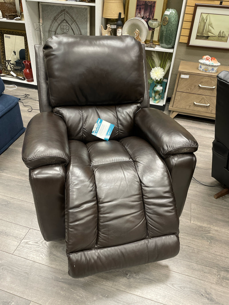 BROWN LEATHER RECLINING CHAIR