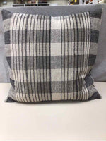 BLACK/TAN PILLOW